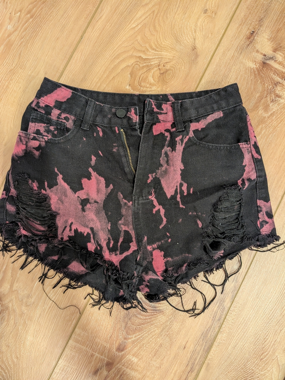 ROMWE Black & Pink Distressed High-Rise Denim Shorts